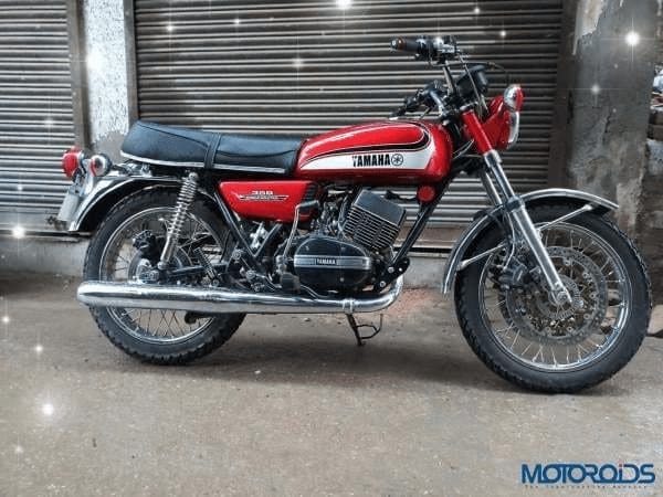 Yamaha RD350. With TWIN front disc brakes and ABS.