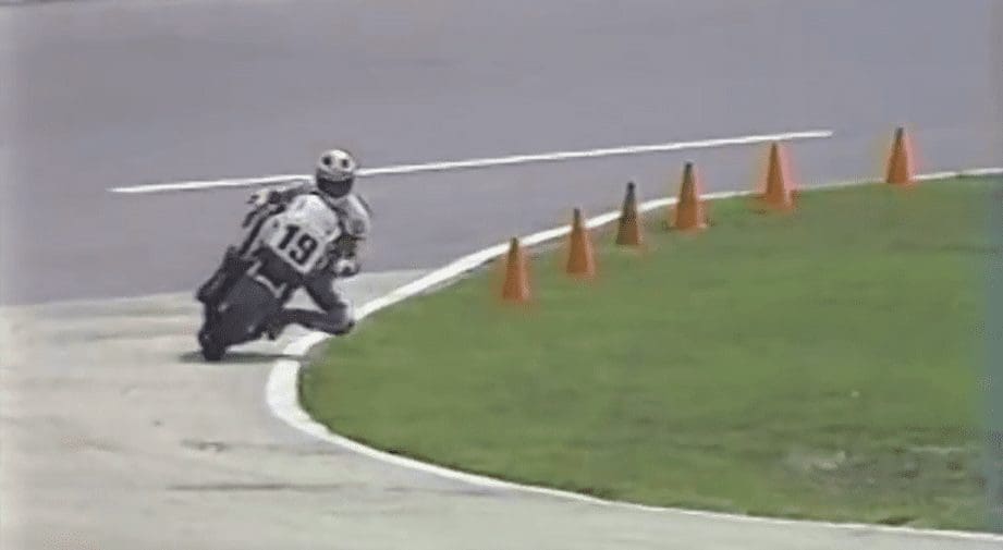 VIDEO: Freddie Spencer FIGHTS BACK at the 1985 Daytona 200. FULL RACE.