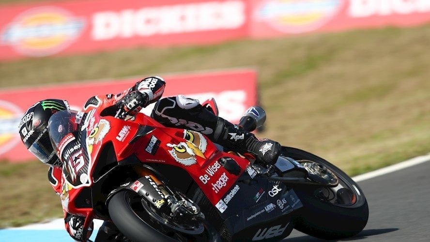 BSB: Top Scott! Redding leads the way at Knockhill