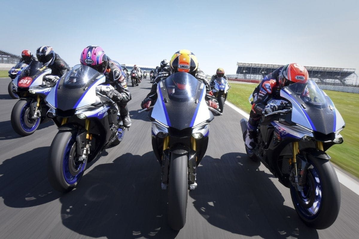 BSB: Yamaha’s SNETTERTON spectacular. DISCOUNT race day tickets. PARADE lap. Generation-spanning display of R1’s. THIS WEEKEND!
