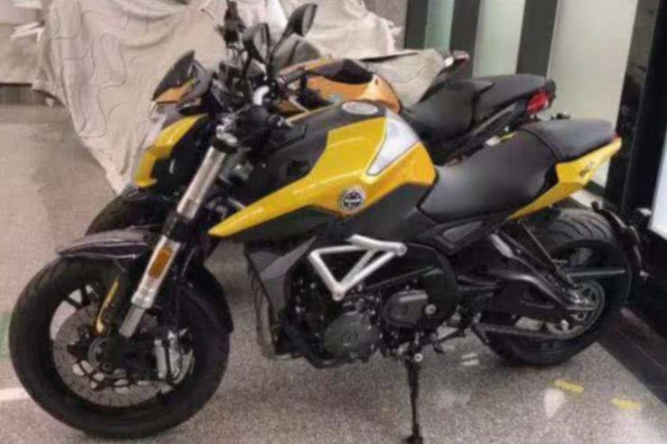 SPY SHOTS: Benelli’s BN600 caught on camera. NEW naked set for 2020 release?