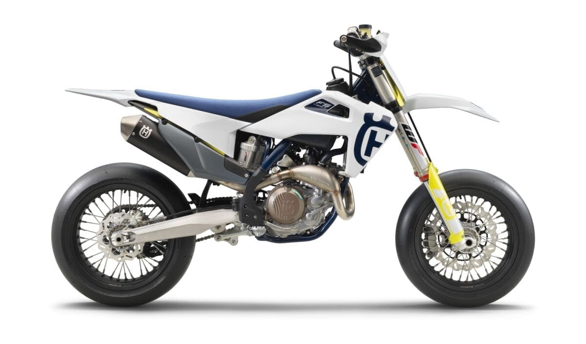 Husqvarna’s new RACE-READY FS 450 supermoto gets LAUNCH CONTROL and updated SUSPENSION for 2020.