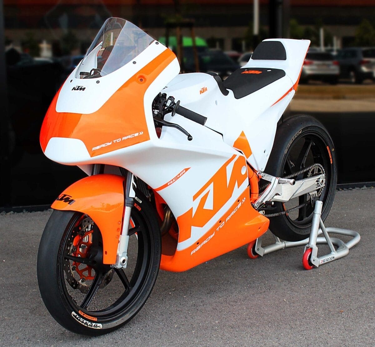KTM’s RC4R helps the NEXT GENERATION of racers. CLICK for TECHNICAL details.