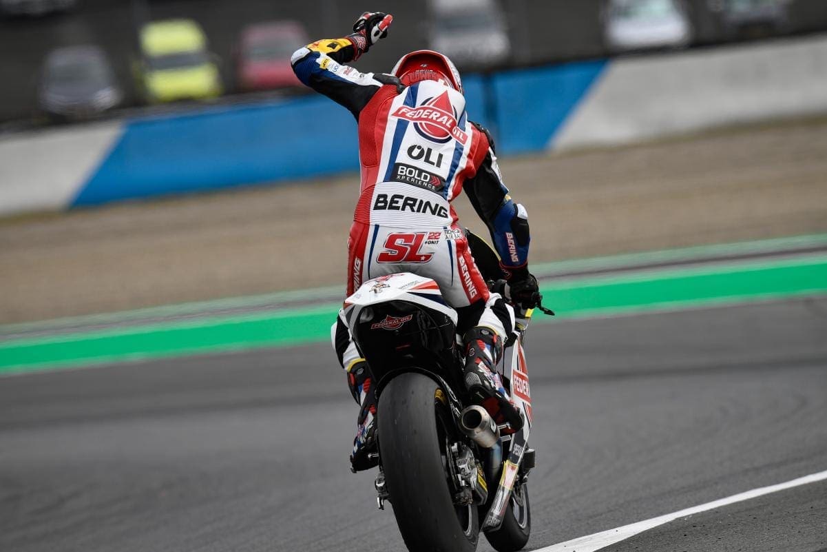 Moto2: Sam Lowes punished by Stewards Panel for collision in FP2 – will start from the back of the grid on Sunday!