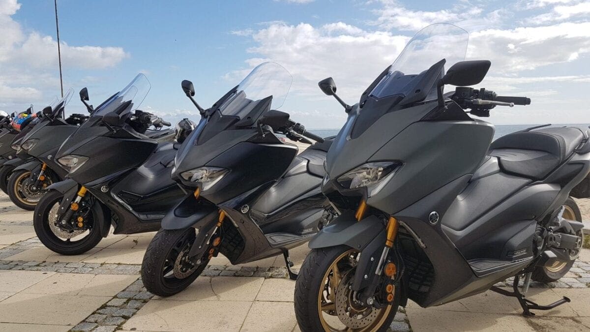 WORLD LAUNCH: First RIDING impressions. Yamaha’s TMAX Tech MAX 560