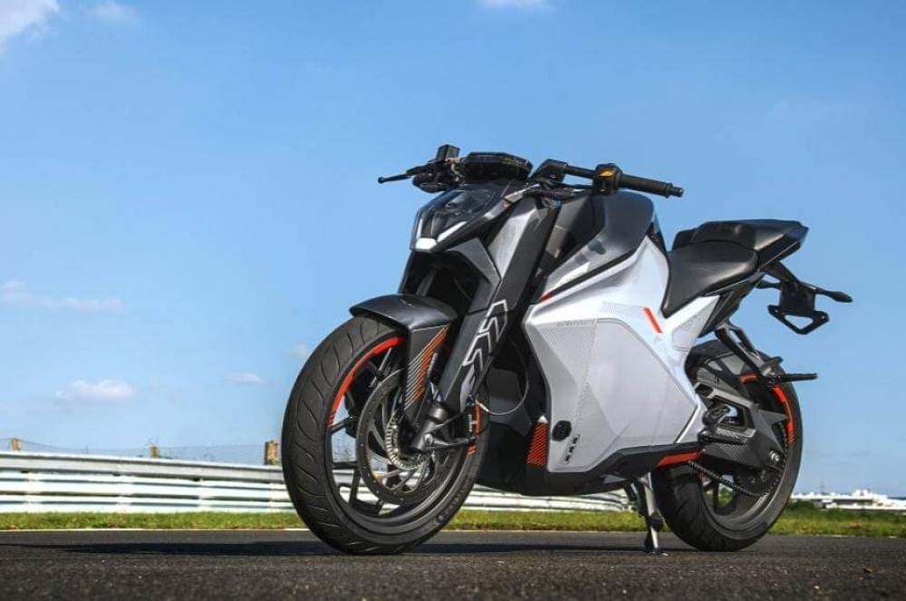 You know what... this might just be the actual start of the electric motorcycle movement for real. It's not silly. It doesn't cost £60,000, it'll appeal to the new and the young (if we can get them to see it) and it LOOKS LIKE A MOTORCYCLE. Ultraviolette, we want one of these please to test for a year. 
And we're being achingly serious about it. 