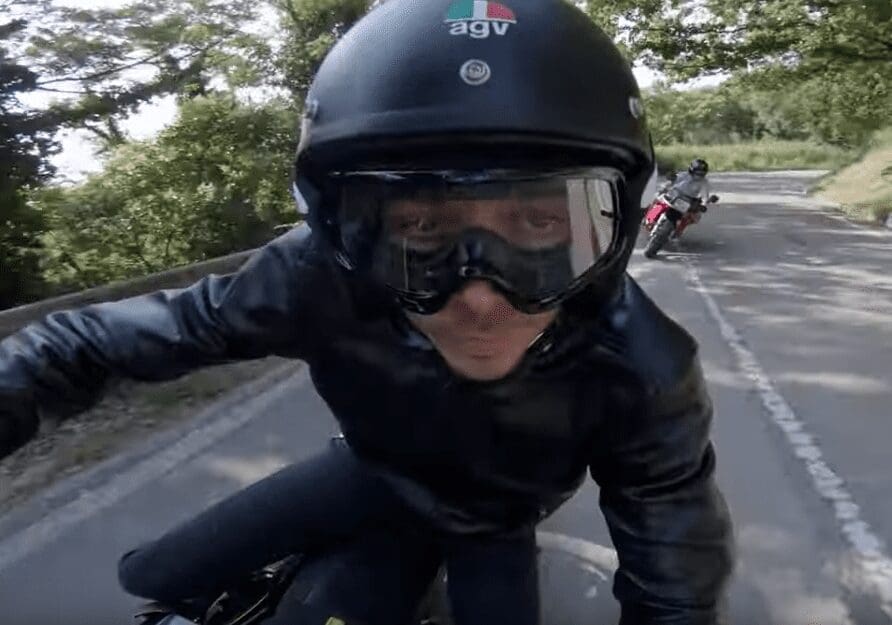 VIDEO: Valentino Rossi rides La Panoramica on a CUSTOM Yamaha XJR1300.