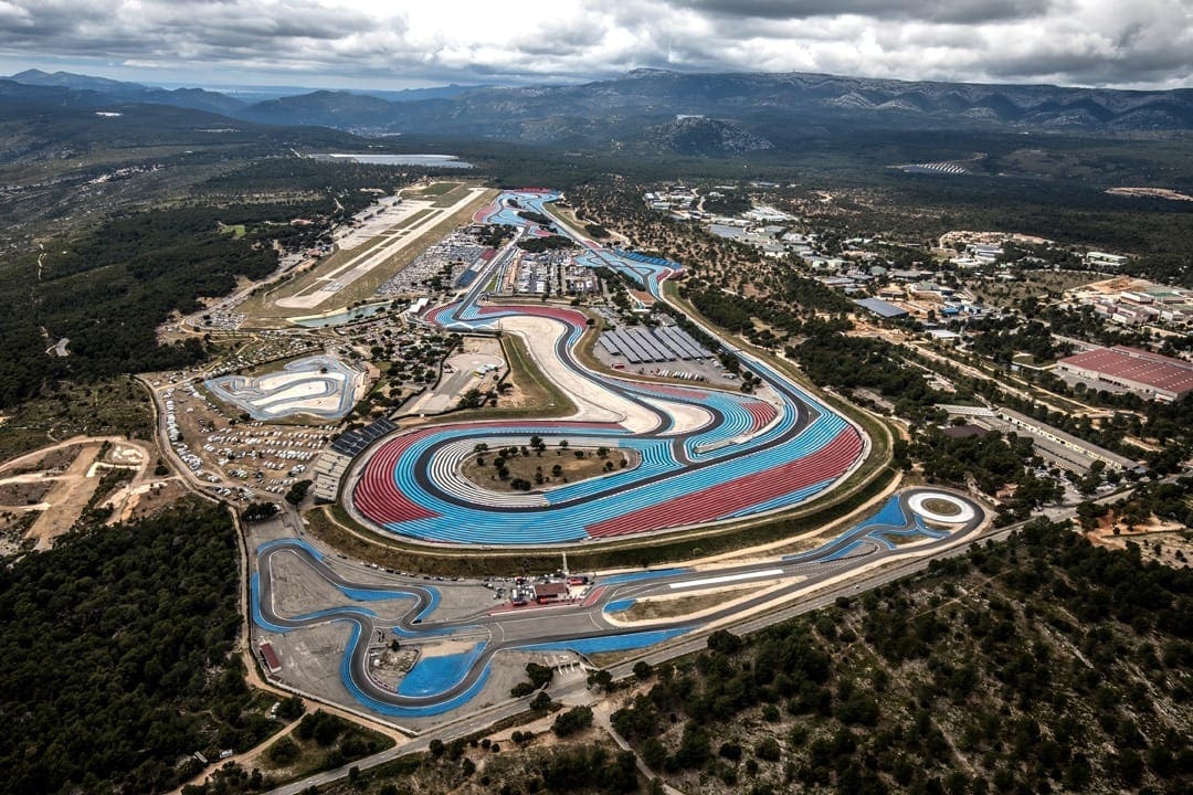 See that loooong straight coming at you from the right hand side of the circuit, that's the Mistral. it's awesome. And fast. GP motorcycles should always be tonking down here.