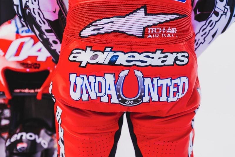 MotoGP: Dovi’s new ass-leathers-logo: so this is where he is, for this season…