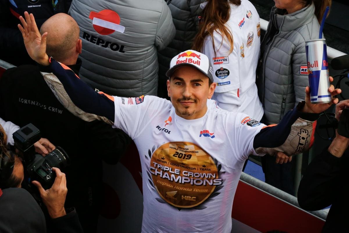 Guess who's back.... back again... Jorge's back... tell a friend (but make sure Rossi knows, too).