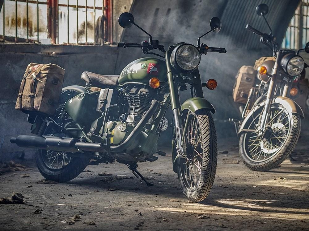 The Royal Enfield Classic 500 Pegasus Edition was made bearing the Para's emblem on the World War Two styled bike's petrol tank 