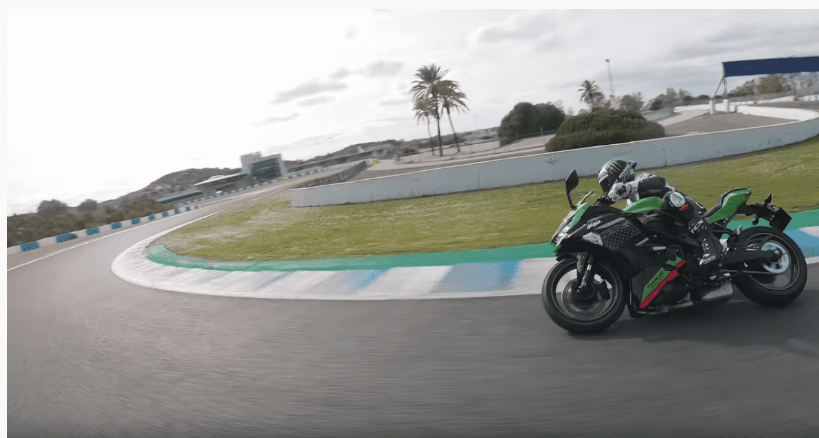 VIDEO: Rea and Lowes put Kawasaki’s ZX-25R through its paces at Jerez.