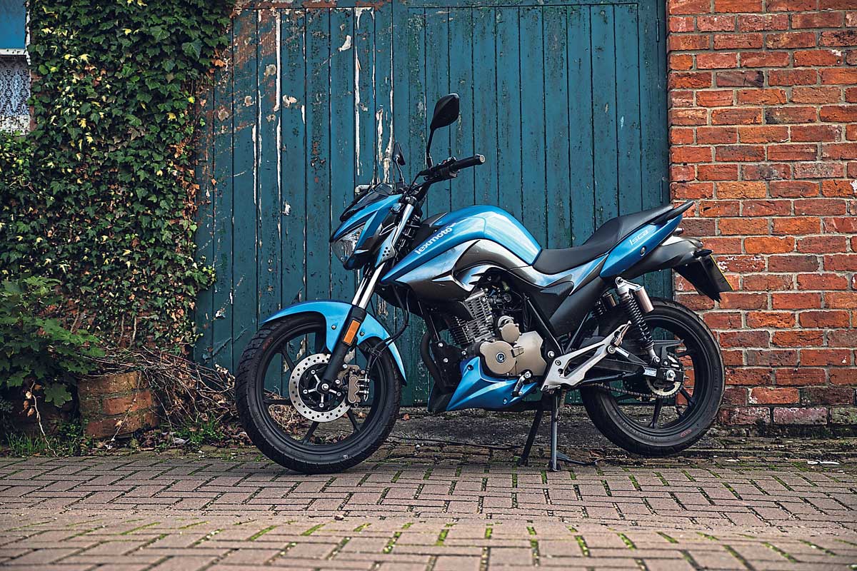 Lexmoto Isca 125 Road Test Review MoreBikes Lexmoto Isca 125 Road Test Review MoreBikes