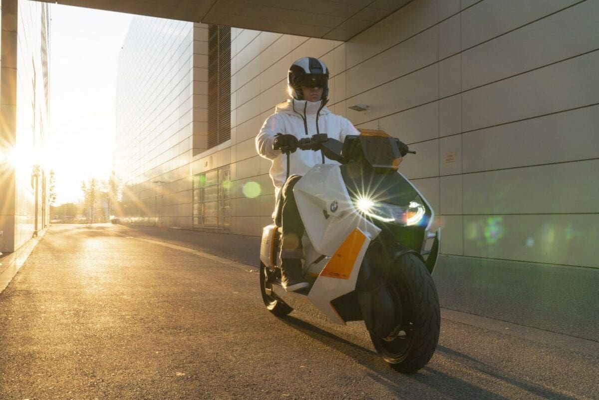 BMW’s prototype ELECTRIC scooter; the Definition CE 04. Factory confirms it’ll go into production soon.