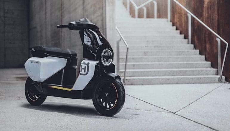 COMING FOR 2022 Husqvarna’s ELECTRIC Vektorr