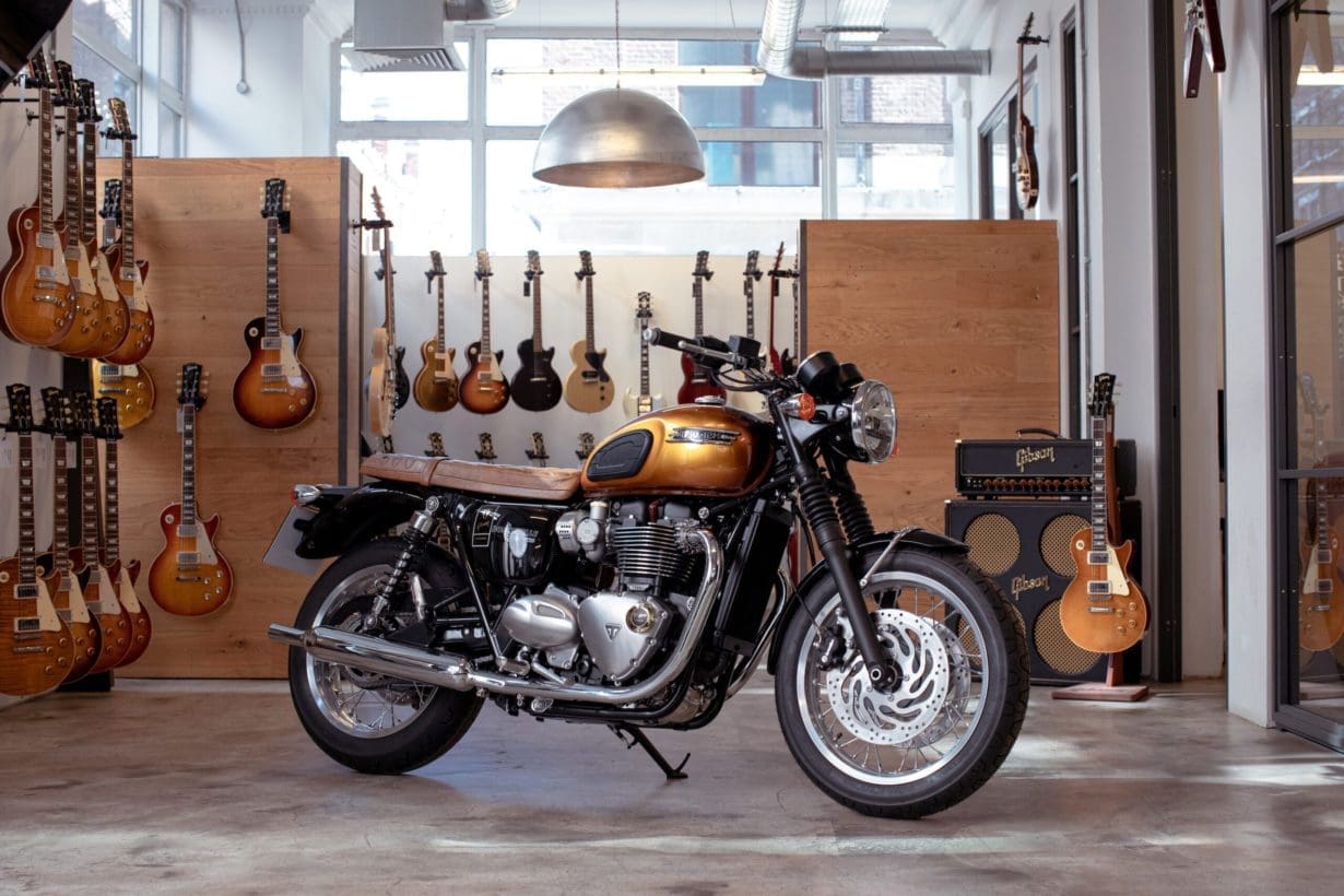 1959 LEGENDS CUSTOM COLLABORATION – Triumph and Gibson