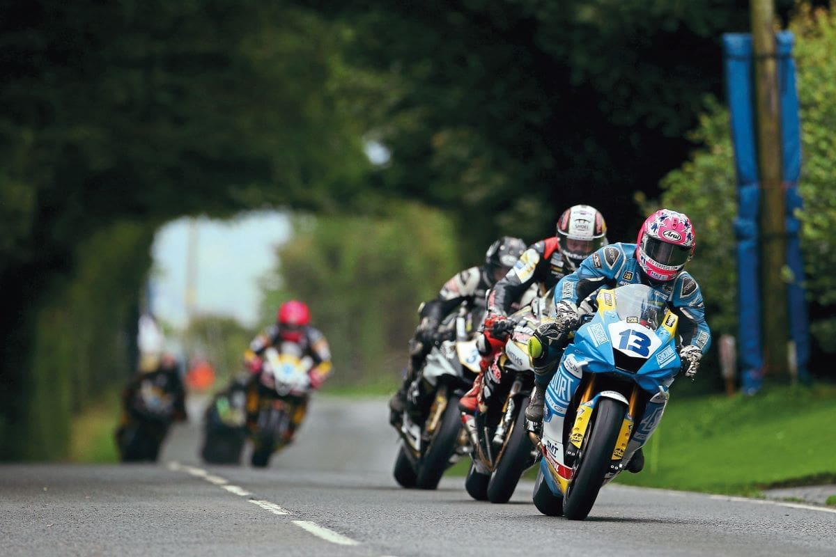 Lee riding at the front.