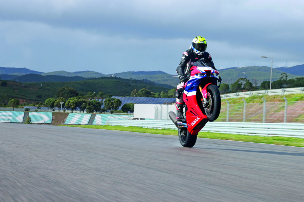 TESTED: Honda Fireblade RR-R SP