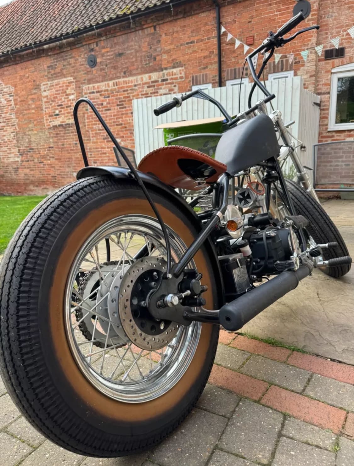 Kikker bobber 125cc 2025
