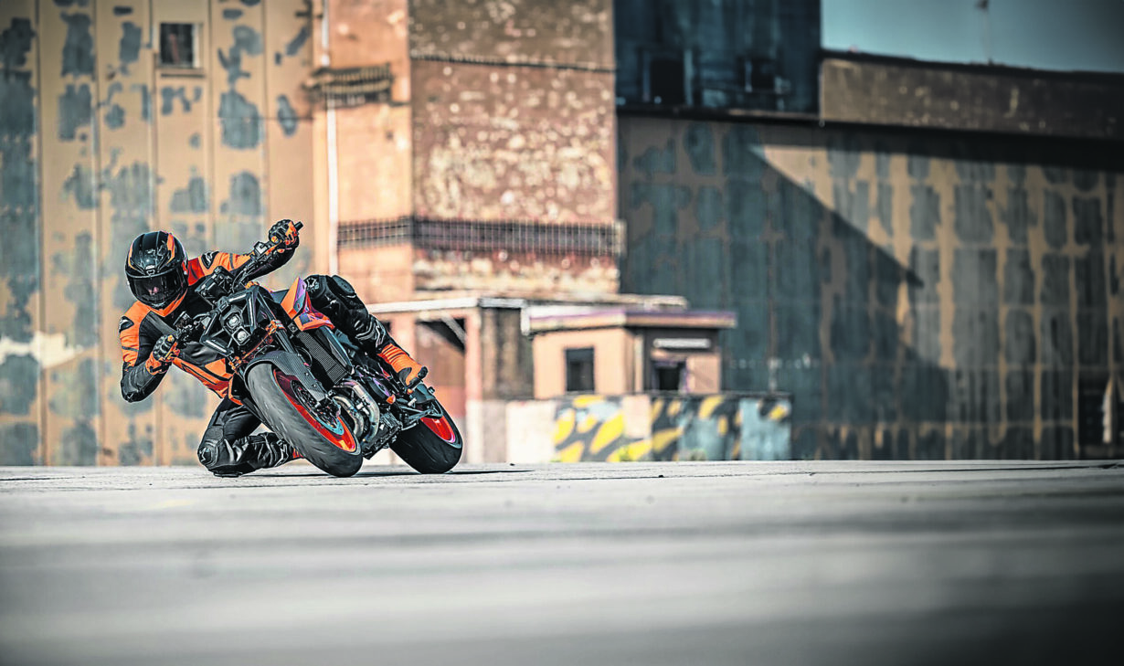 TESTED: KTM 990 Duke