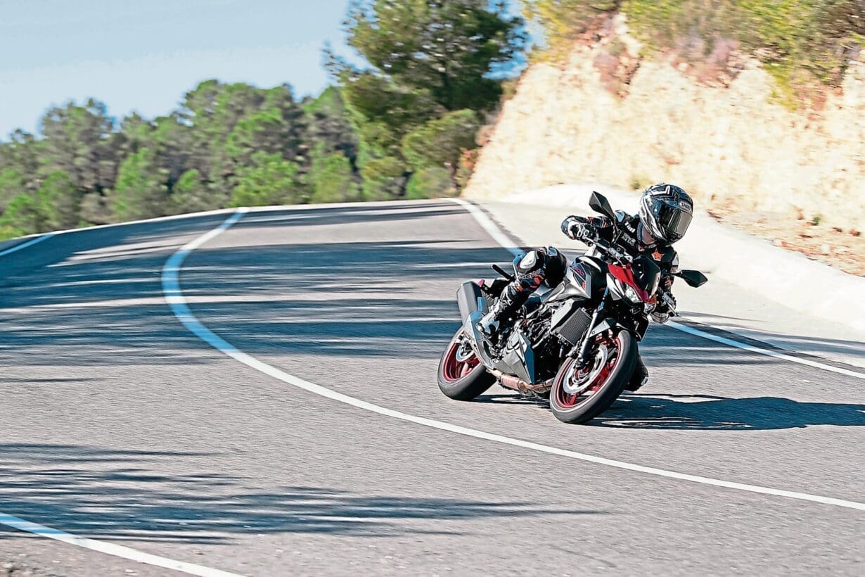 TESTED: Kawasaki Z500 and Ninja 500