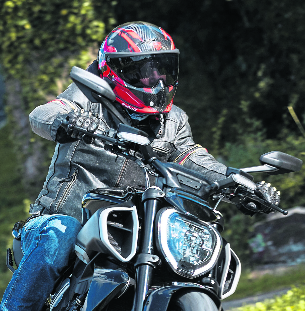 KIT TESTED: Weise Detroit jacket and Ruroc AT4.0 Track helmet