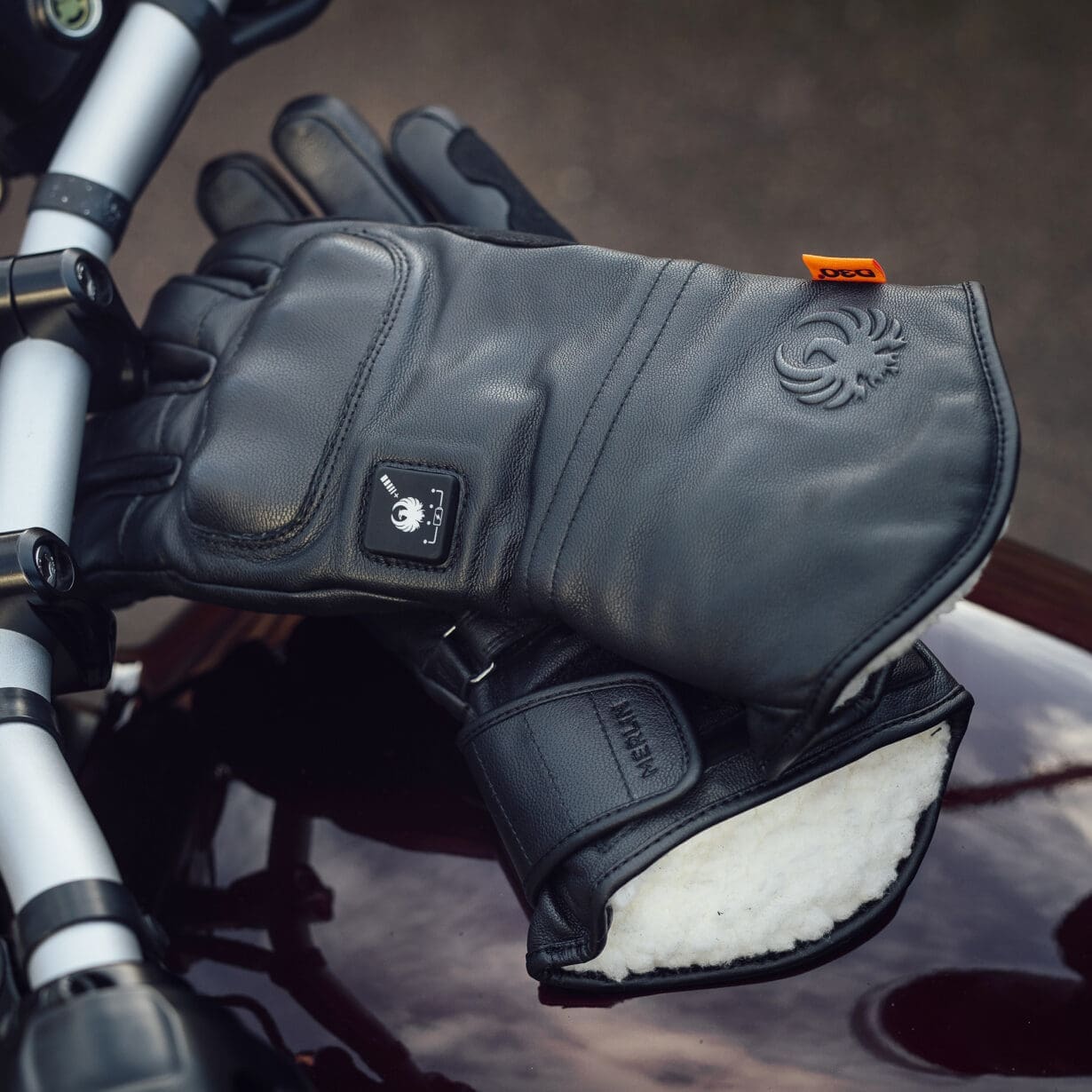 Bednall CE2 Heated Leather Glove Black Lifestyle3