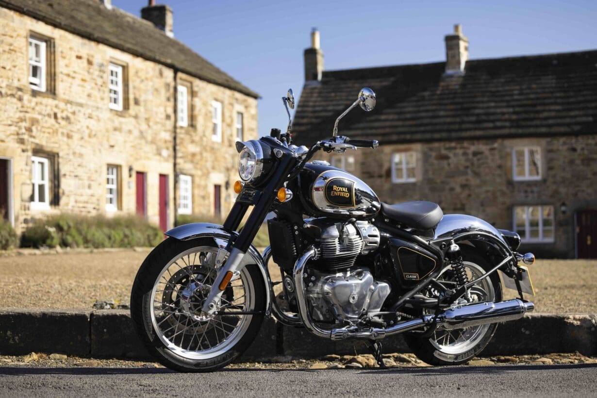 Royal Enfield Classic 650 Black-Crome