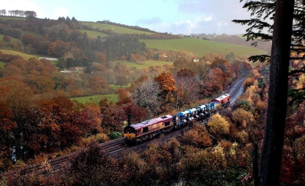 Railways ready to tackle autumn leaves on the line