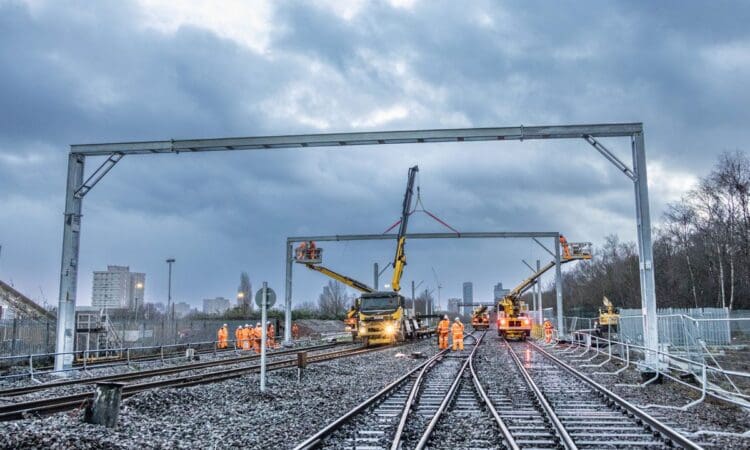 Network Rail investing £83m over Easter to improve train services for passengers