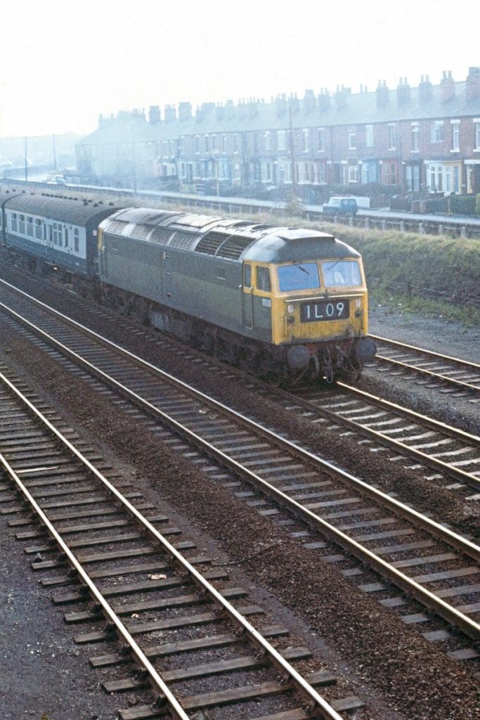 On November 2, 1972, No. D1109 (renumbered 47526 in 1974) sprints through Retford with an East Coast Main Line express.