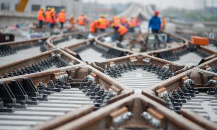 Engineers to join railway workers on strike