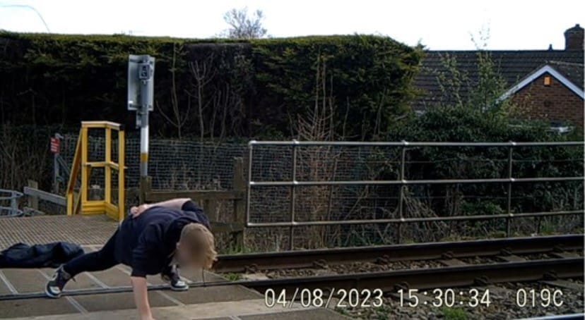 Examples of ‘incredibly dangerous’ level crossing misuse shown in CCTV footage