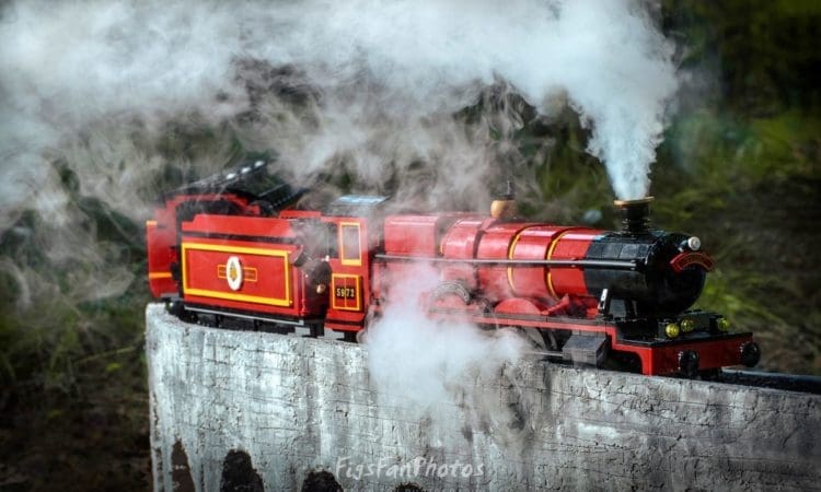 Behind the scenes of this magical Lego Hogwarts Express photography