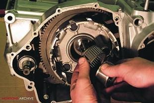 Suzuki GS750 engine rebuild