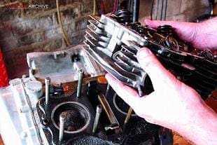 Kawasaki Z400 engine rebuild