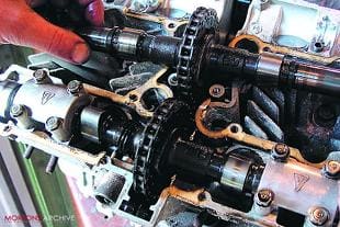 Suzuki GS750 motorcycle engine overhaul
