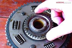 Kawasaki Z400 motorcycle engine rebuild