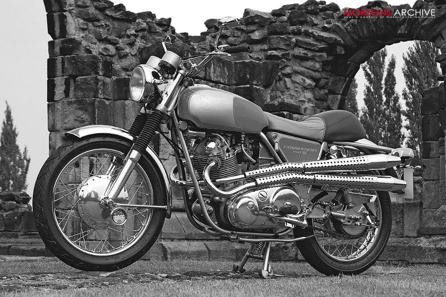 Norton Commando: top twin