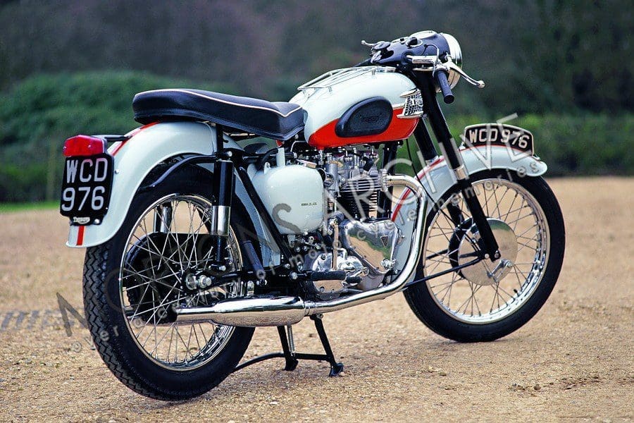Classic British Legends: Triumph Bonneville