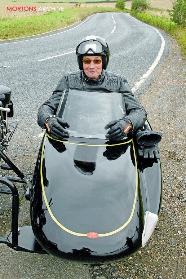 Vincent Comet/LE sidecar
