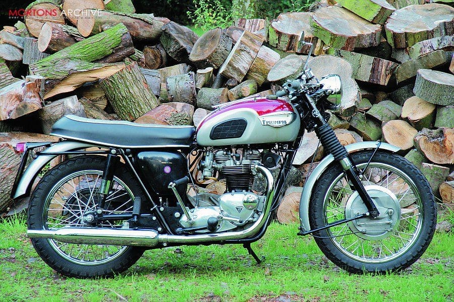 Triumph T120 Bonneville