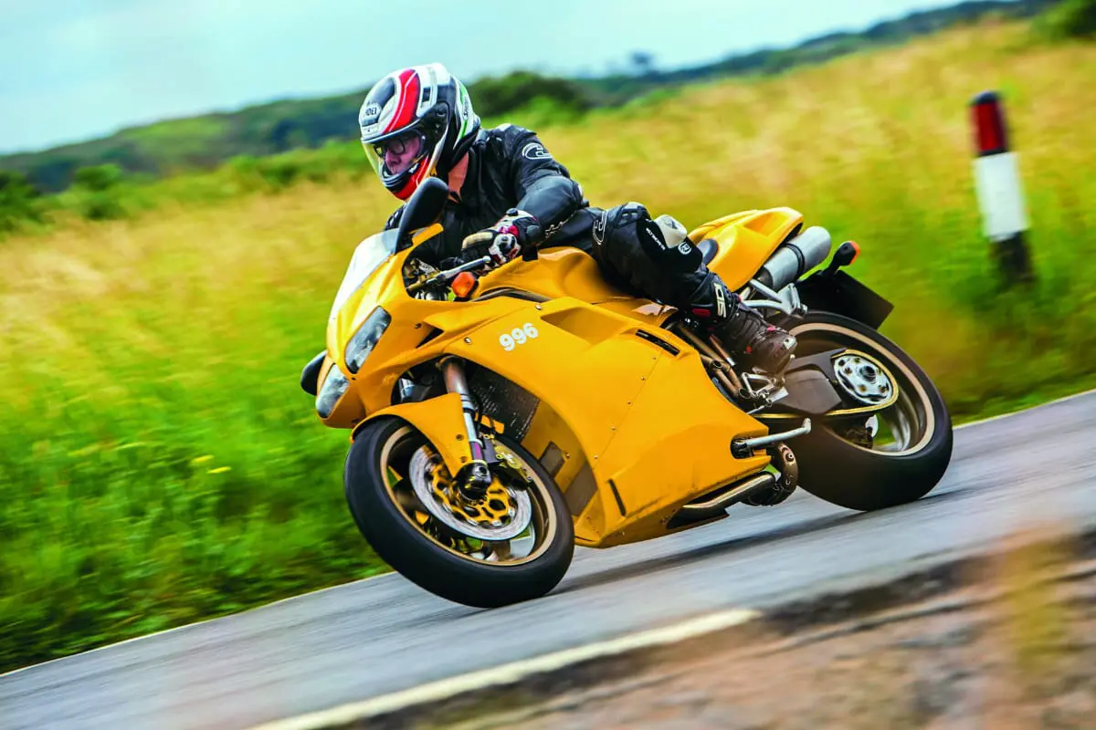 Ducati 996: Bella Biposto!