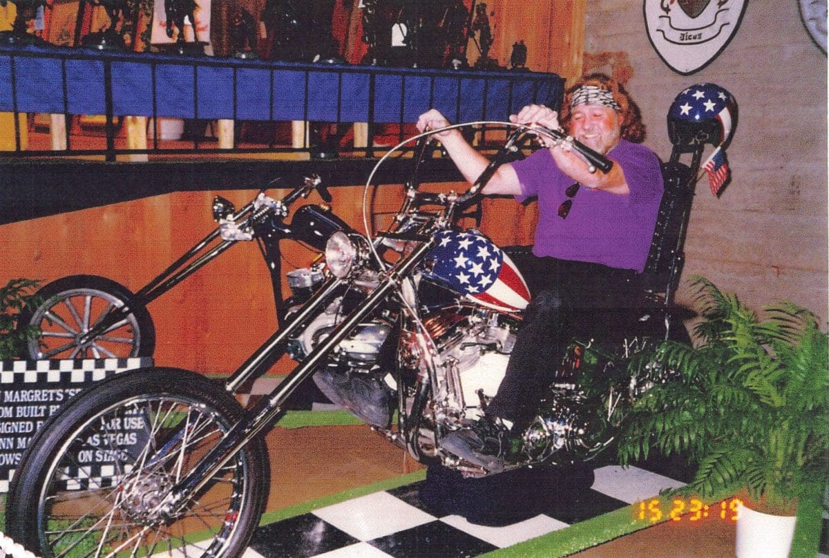 ‘Easy Rider’ Captain America motorcycle to be sold at auction