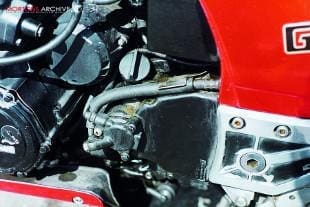 Kawasaki GPZ900R engine