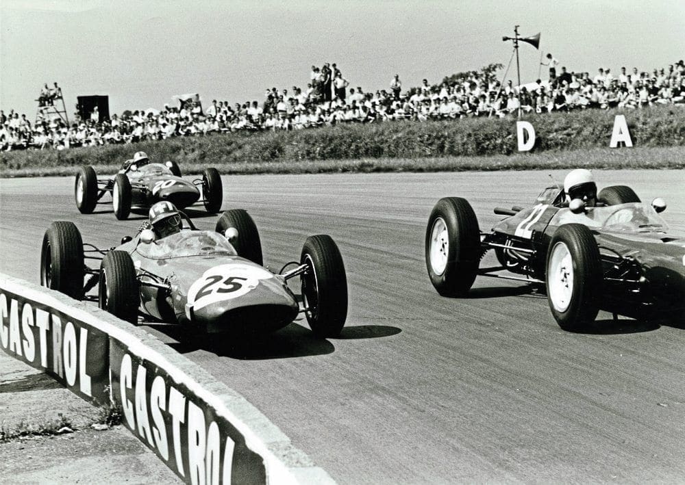mike-hailwood-image-credit-mortons-archive