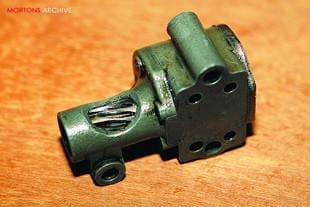 Motorcycle oil pump