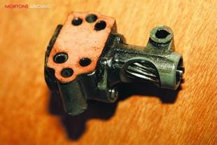 Motorcycle oil pump