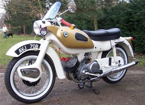 1962 Ariel Arrow; normal size front wheel, but with a mudguard to suit the Panther...