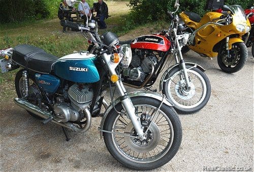 The Suzuki and the Morini. Triumph not included...